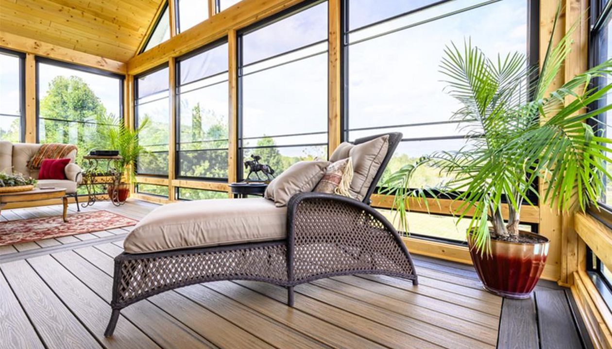 Havana Gold used as main deck floor with Spiced Rum accent