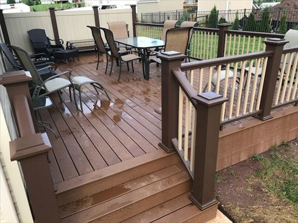 Custom Trex Deck with LED Post Lighting