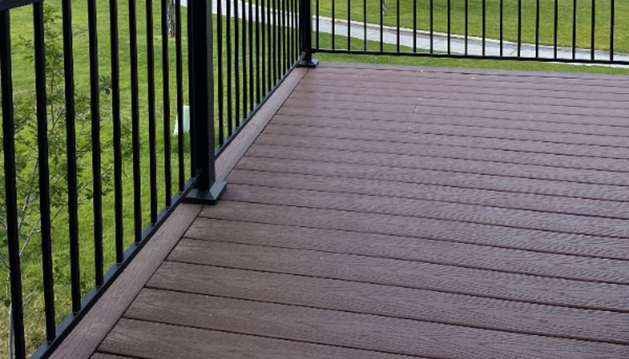 Crane Creek Golf Course Deck