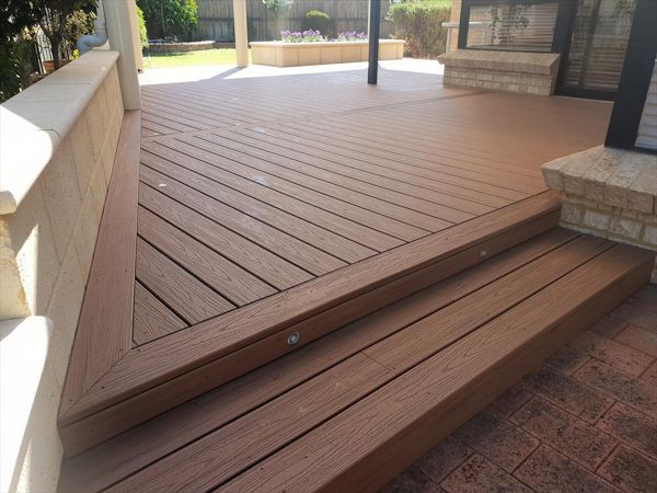 Trex Transcend - Tiki Torch - Gwelup