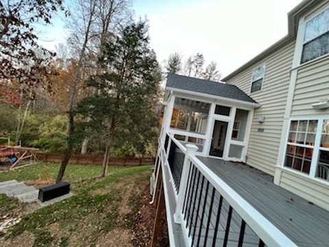 Trex Transcend Island Mist with Select Railing - Charlottesville