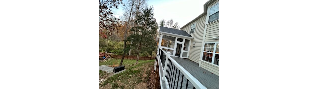 Trex Transcend Island Mist with Select Railing - Charlottesville