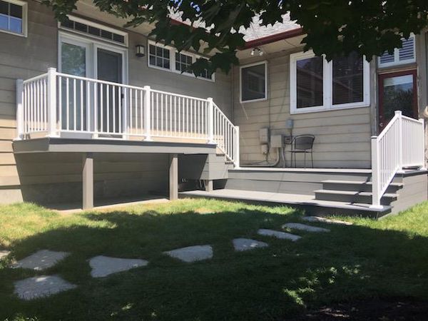 Tri-Level in Pebble Grey w/ Winchester Grey Border