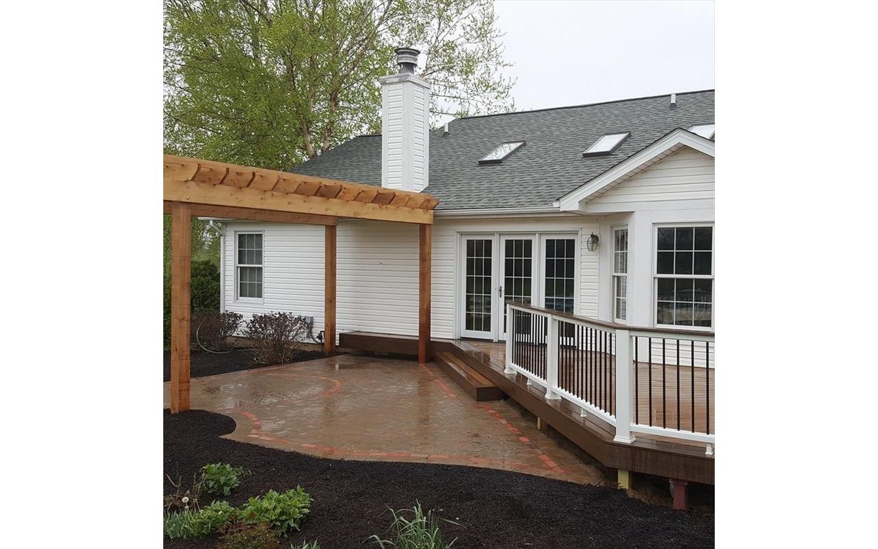 Trex Decking/Trex Cocktail Railing