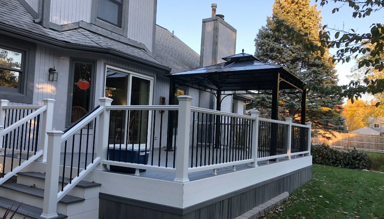 Trex Transcend Island Mist