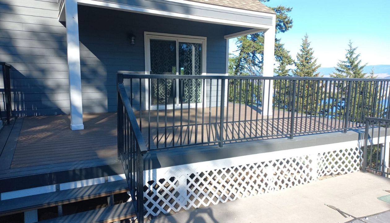 Toasted Sand with Clam Shell border