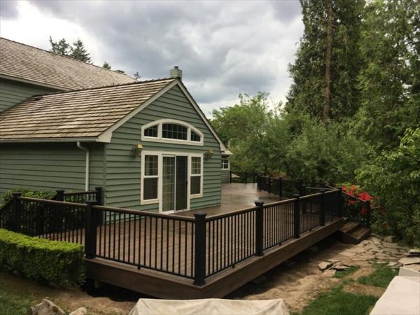 NW Portland Trex Transcend Spiced Rum Deck and Trex Signature Railing