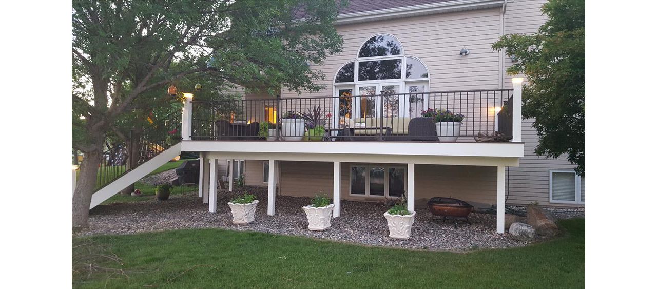 Build Right, Inc. Trex Composite Decking with Aluminum Railing and Lighting in Fargo, ND/Moorhead, MN Area