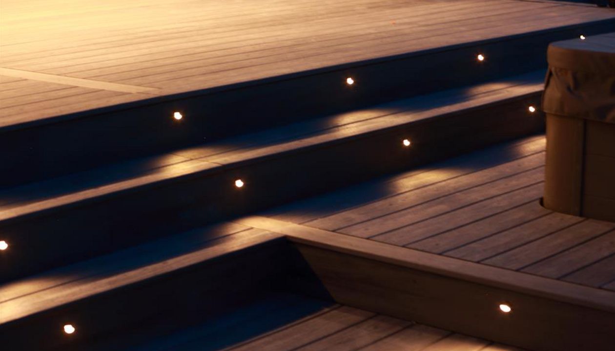 Trex Island mist with Trex Lighting