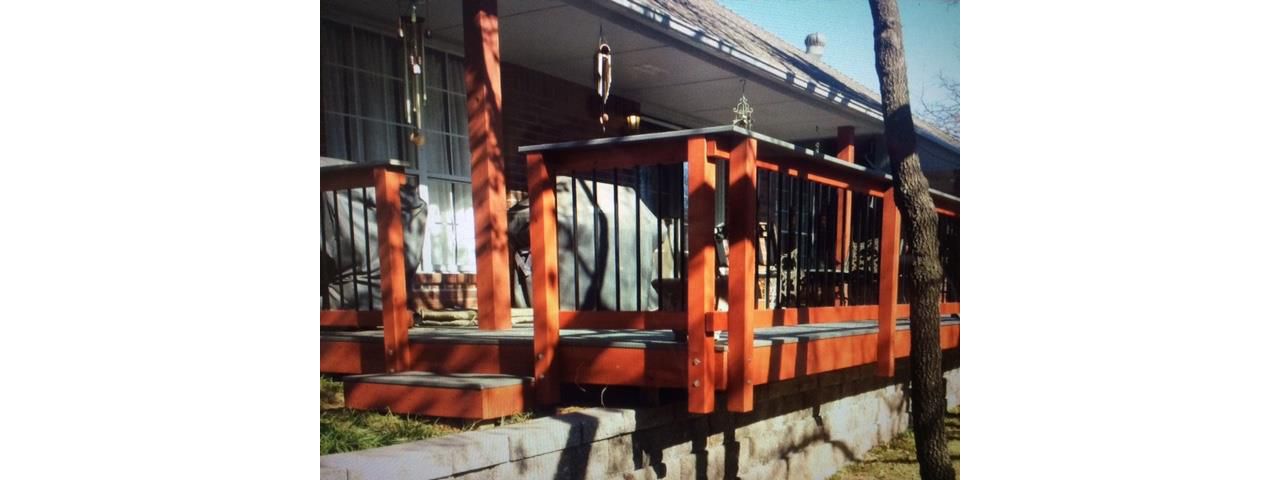 Clamshell deck in Edmond, OK
