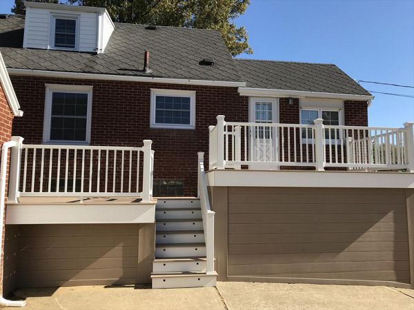 Transcend Rope Swing, white fascia and Select Rail