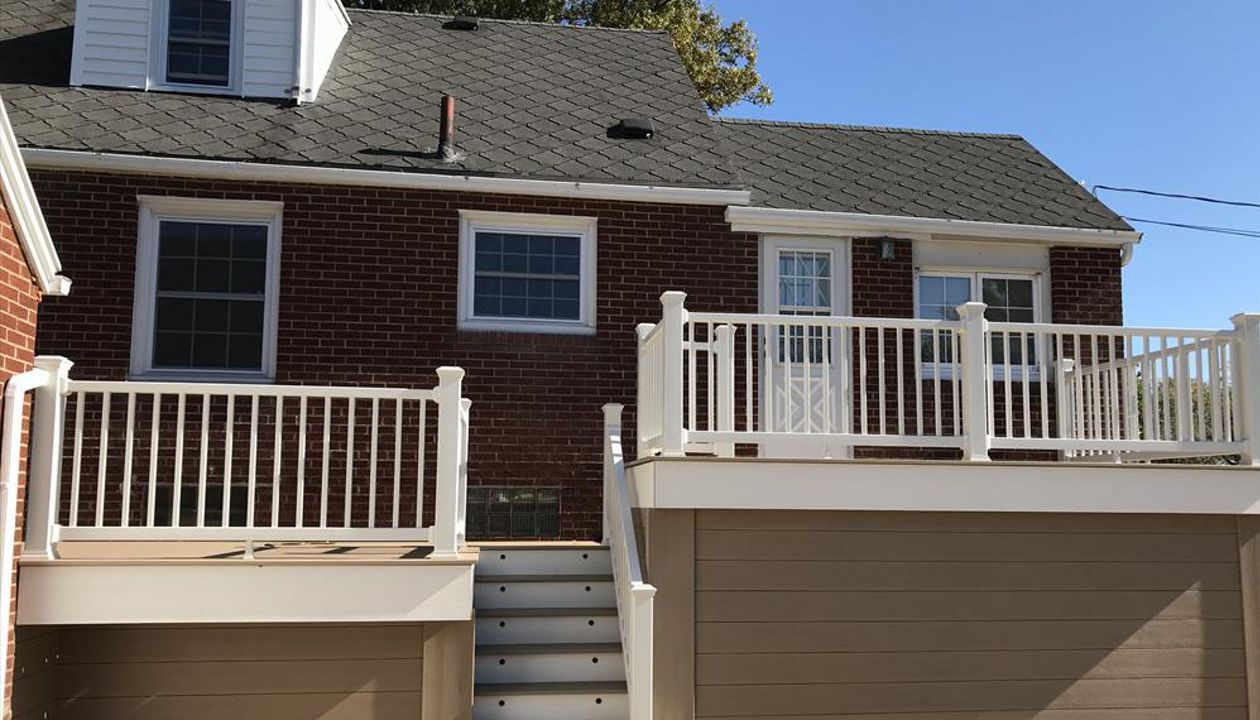 Transcend Rope Swing, white fascia and Select Rail