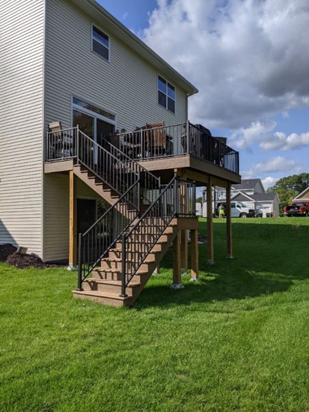 Trex Transcend Havana Gold with accent Vintage Lantern