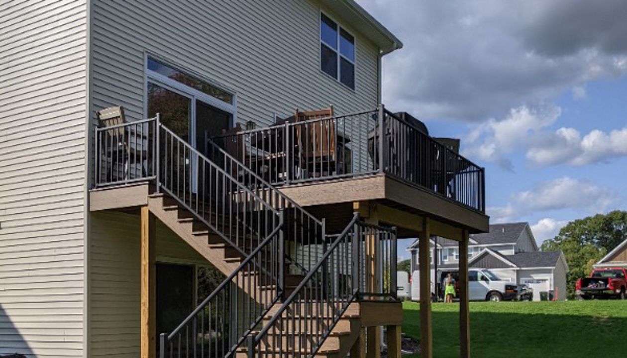 Trex Transcend Havana Gold with accent Vintage Lantern