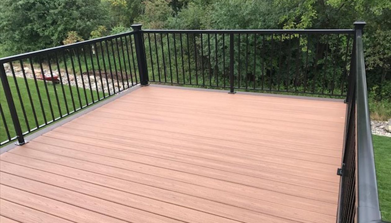 Trex Transcends Deck w/Alum Rail Lakeville, MN