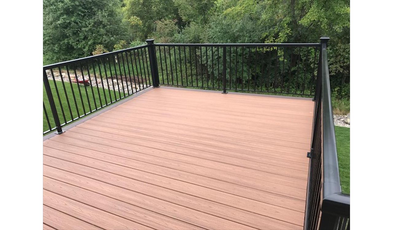 Trex Transcends Deck w/Alum Rail Lakeville, MN