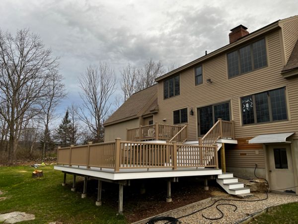 Trex pebble gray with trex transcend rope swing rails