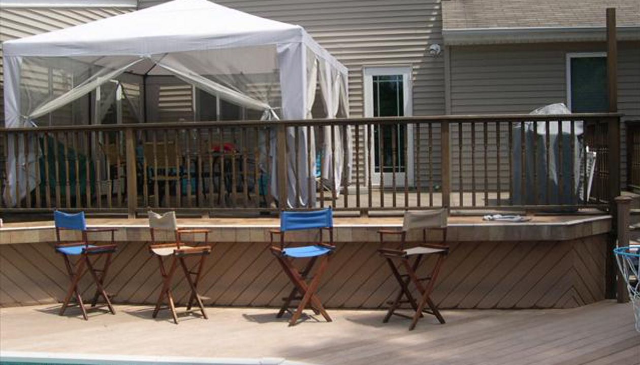 deck and pool bar