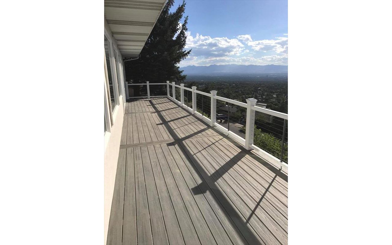 Trex Deck Built using Island Mist decking and Transcend Railing In Draper, UT