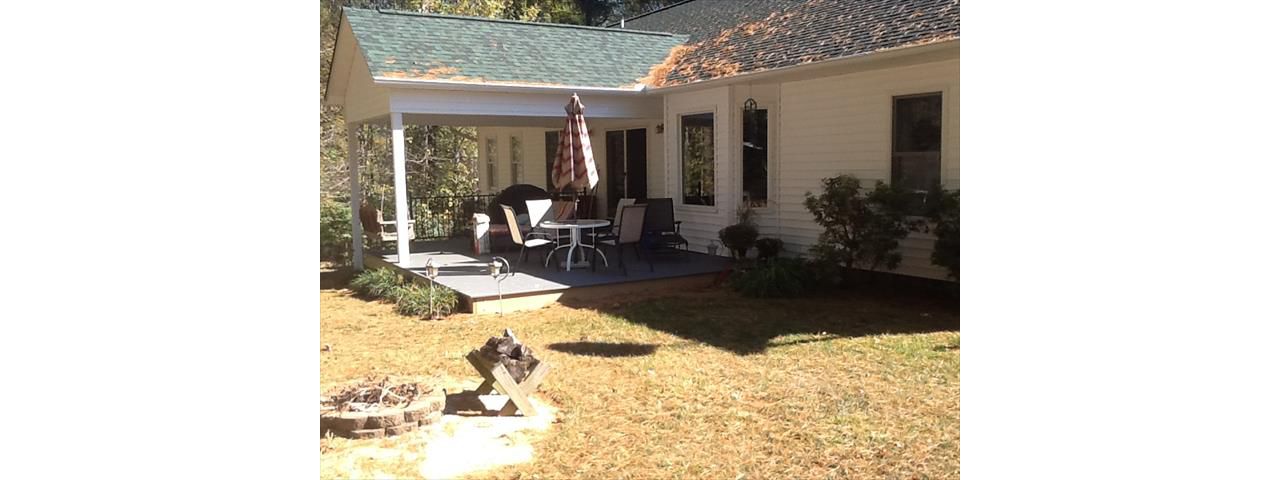 Trex deck in Arden, NC provides nice entertaining space