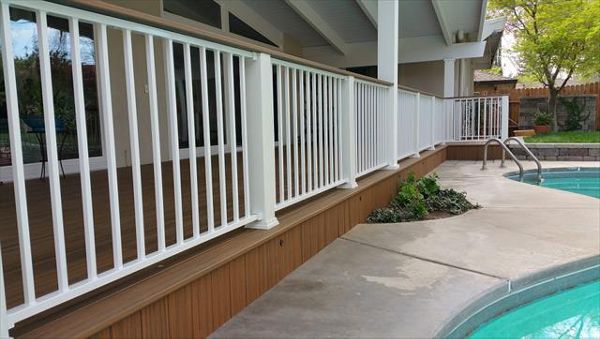 Pool side Trex deck, Havana Gold Tropical Transcend