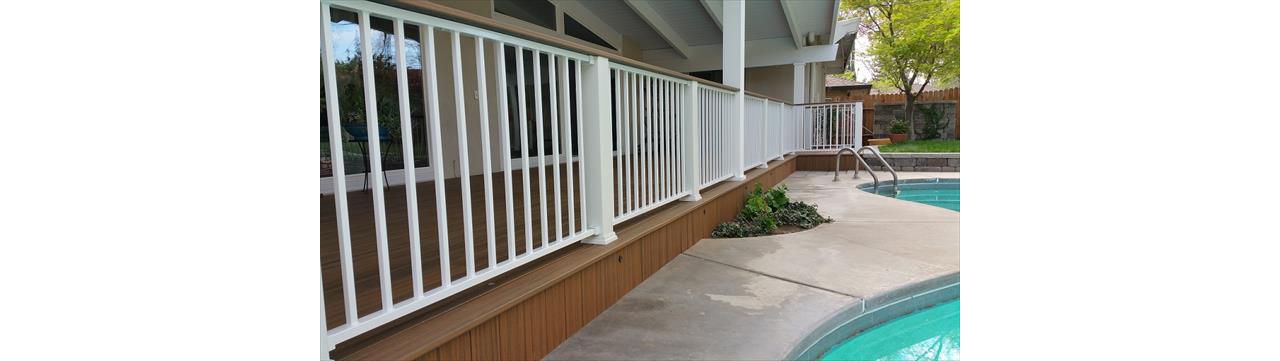 Pool side Trex deck, Havana Gold Tropical Transcend