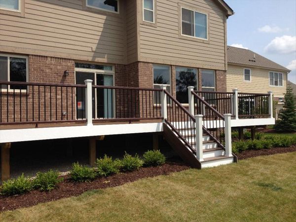 Trex Transcend Vintage Lantern decking and Railing, Lyon Twp