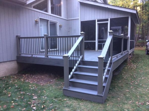 Trex Transcend deck and rail in Split Rock PA. Island Mist Deck and Gravel Path Railings