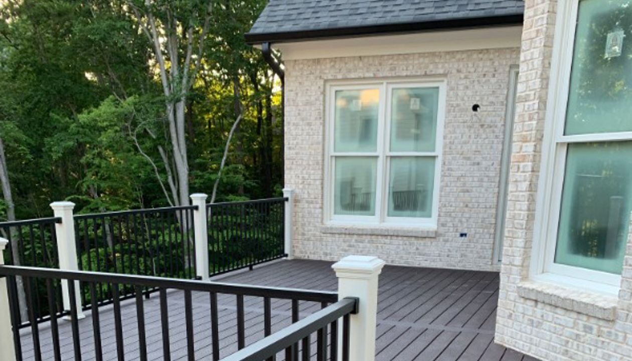 Gorgeous Trex deck and rail work