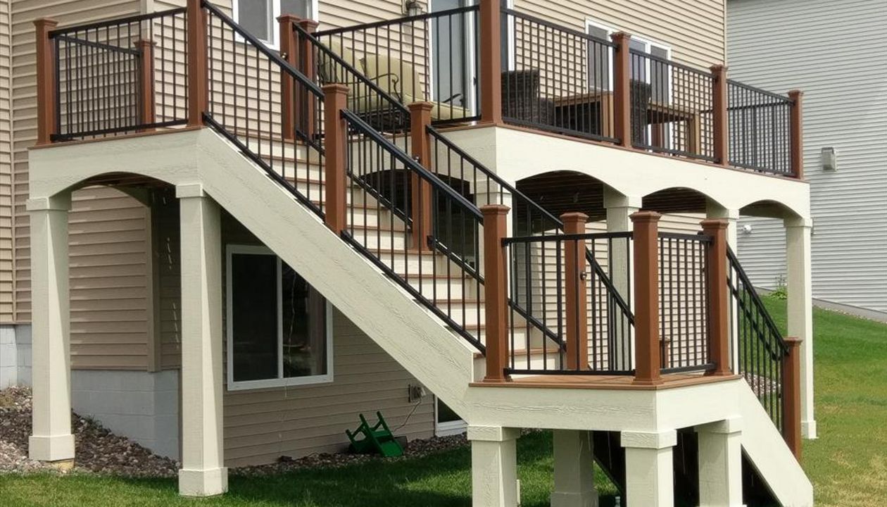 Trex Transcend Decking & Trex Signature Railing and Trex Deck Lighting in Blaine, MN