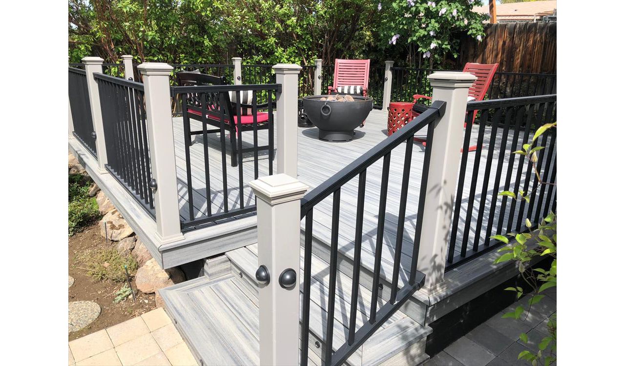 Transcend Decking: Island Mist & Black Reveal Railing & Trex Lighting