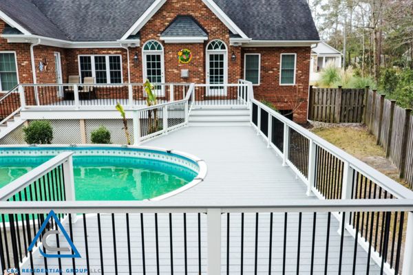 Trex Select Pebble Grey w/ Custom Trex Sliding Gate!