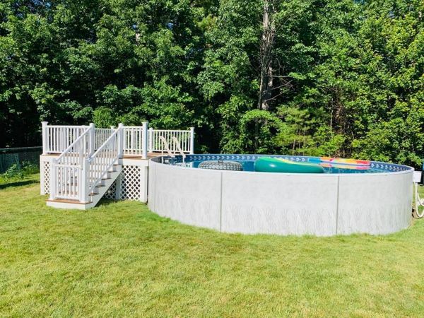 Saddle Select 12x12 pool deck