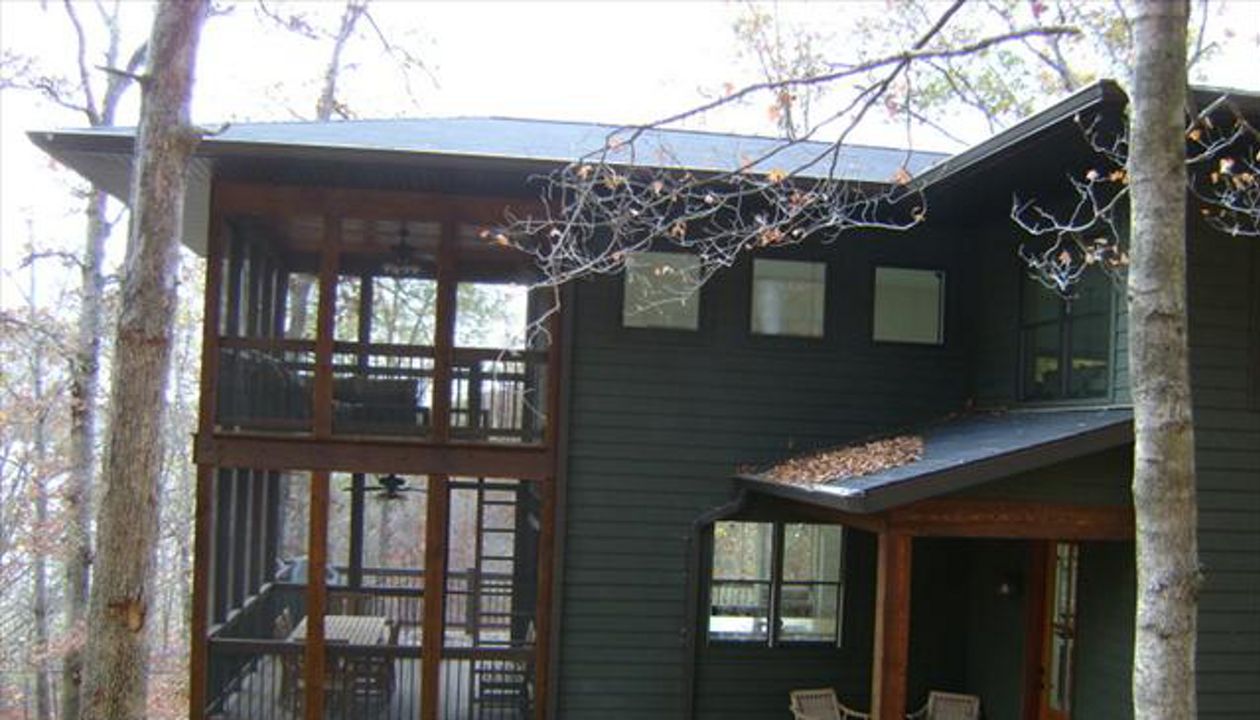 Nice stairs with trex railing, I made the matching gate