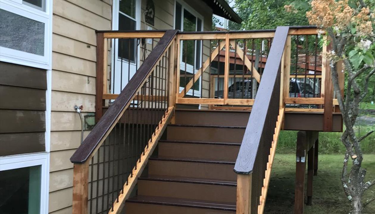 Custom gate to keep your pets in!