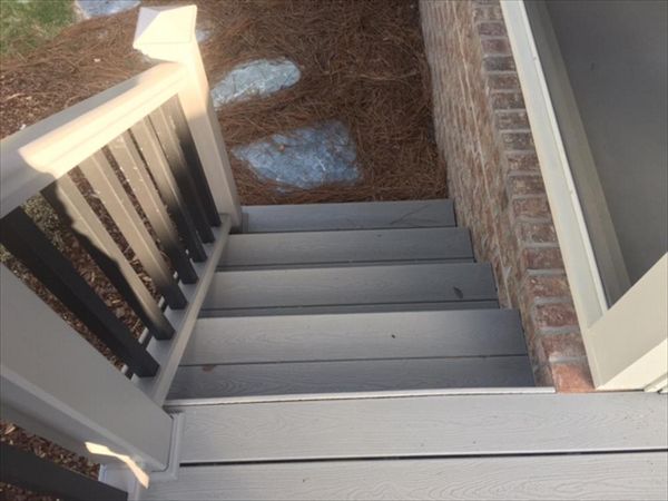 Trex Transcend stairs stay looking like the day they were built