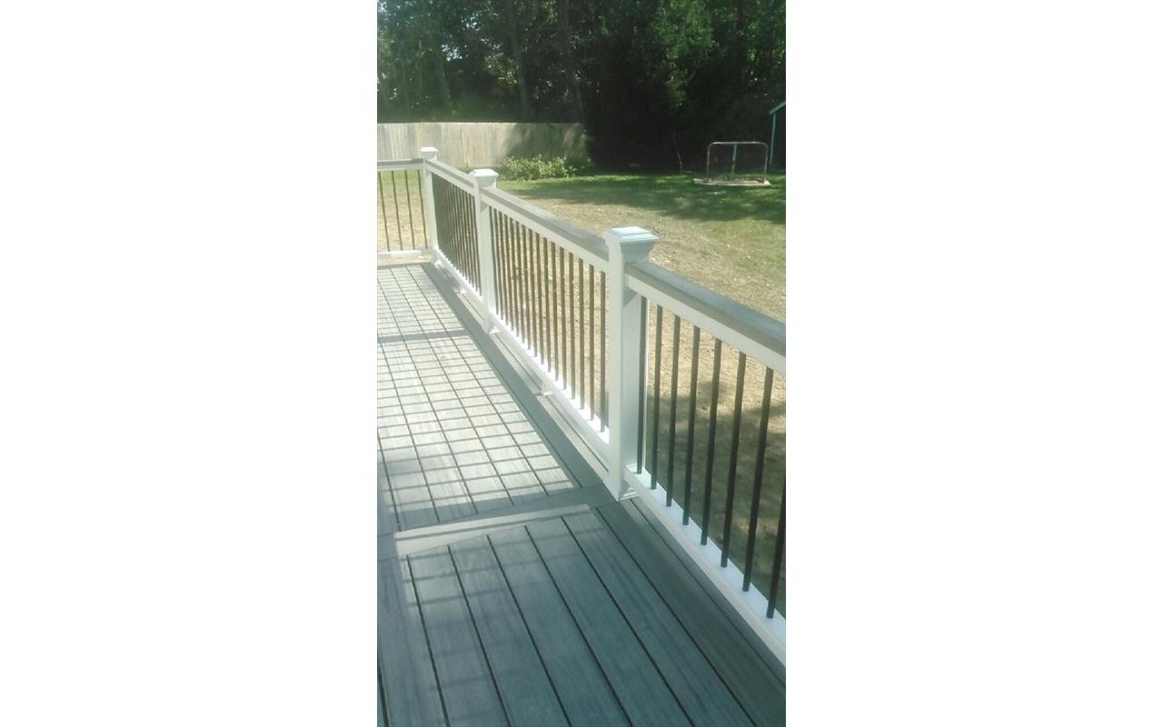 Island Mist Decking With Transcends Drink Railing