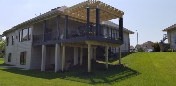 Trex Pebble Grey with Winchester Grey