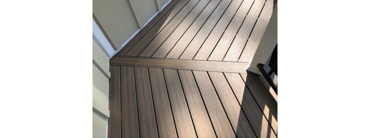 Great transition from one area to the next on this Trex Enhance Naturals Toasted Sand deck
