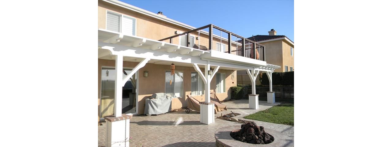 Trex deck with cable railing and patio cover, San Marcos, CA