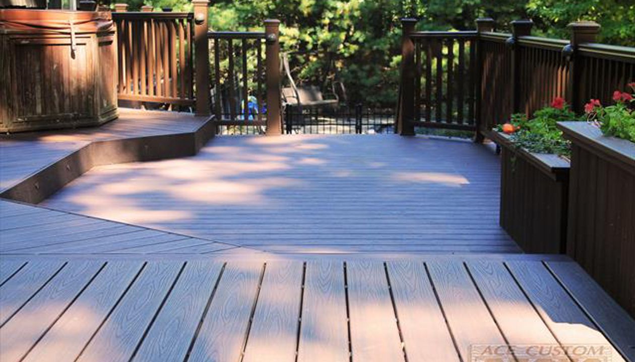 Trex Transcend Custom Spiced Rum Deck Plainview