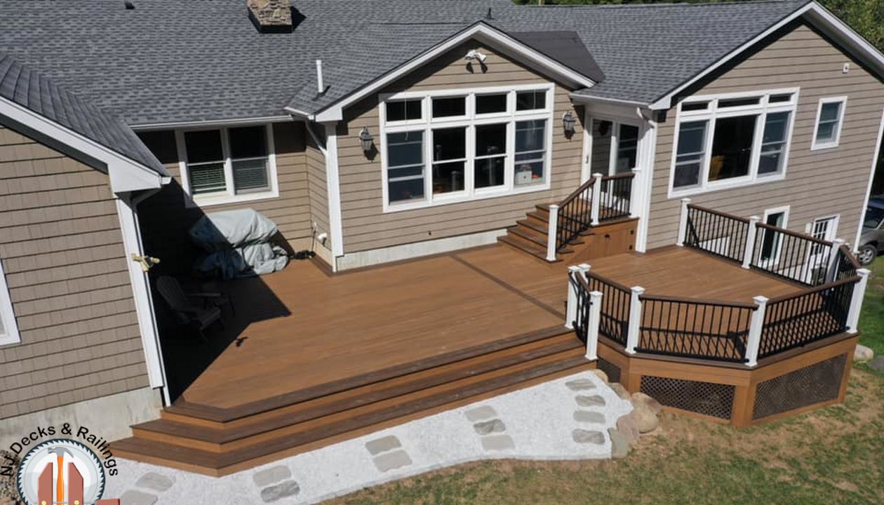 Havana Gold body with Spiced Rum border with Signature black aluminum railing and Spiced Rum cocktail railing