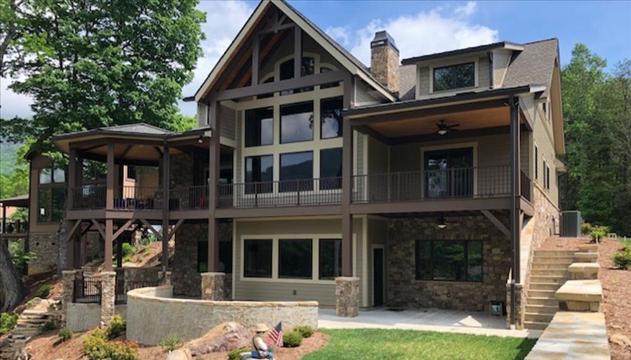 Amazing new custom home with Trex Transcend Lava Rock deck &amp; Signature Bronze Railing in Lake Lure, NC