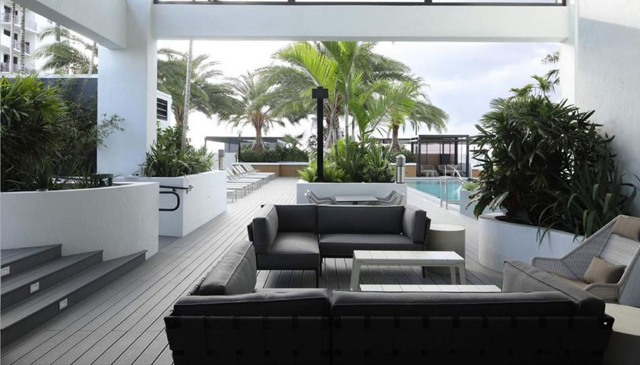 Trex Select Pebble Grey deck; Miami, FL; custom elevated steel substructure
