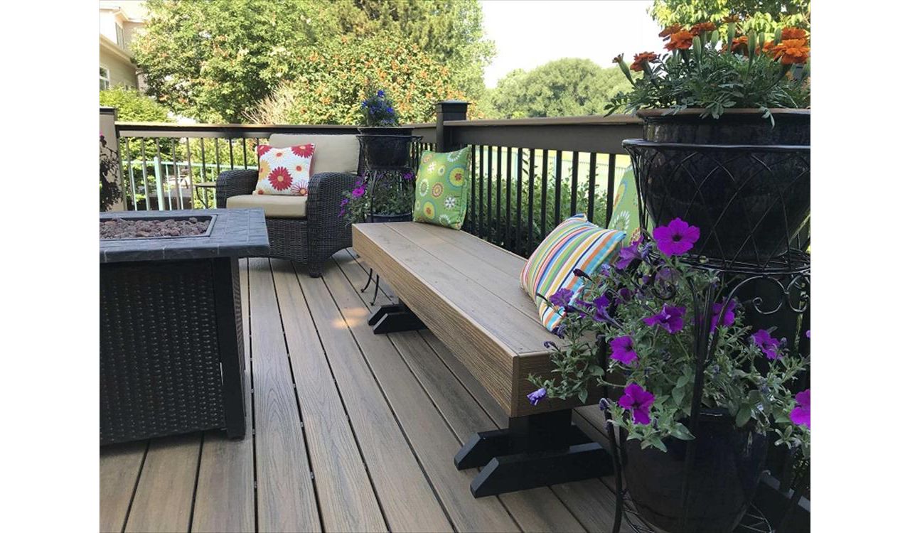 Trex Deck Builder in Colorado featuring Trex Havana Gold