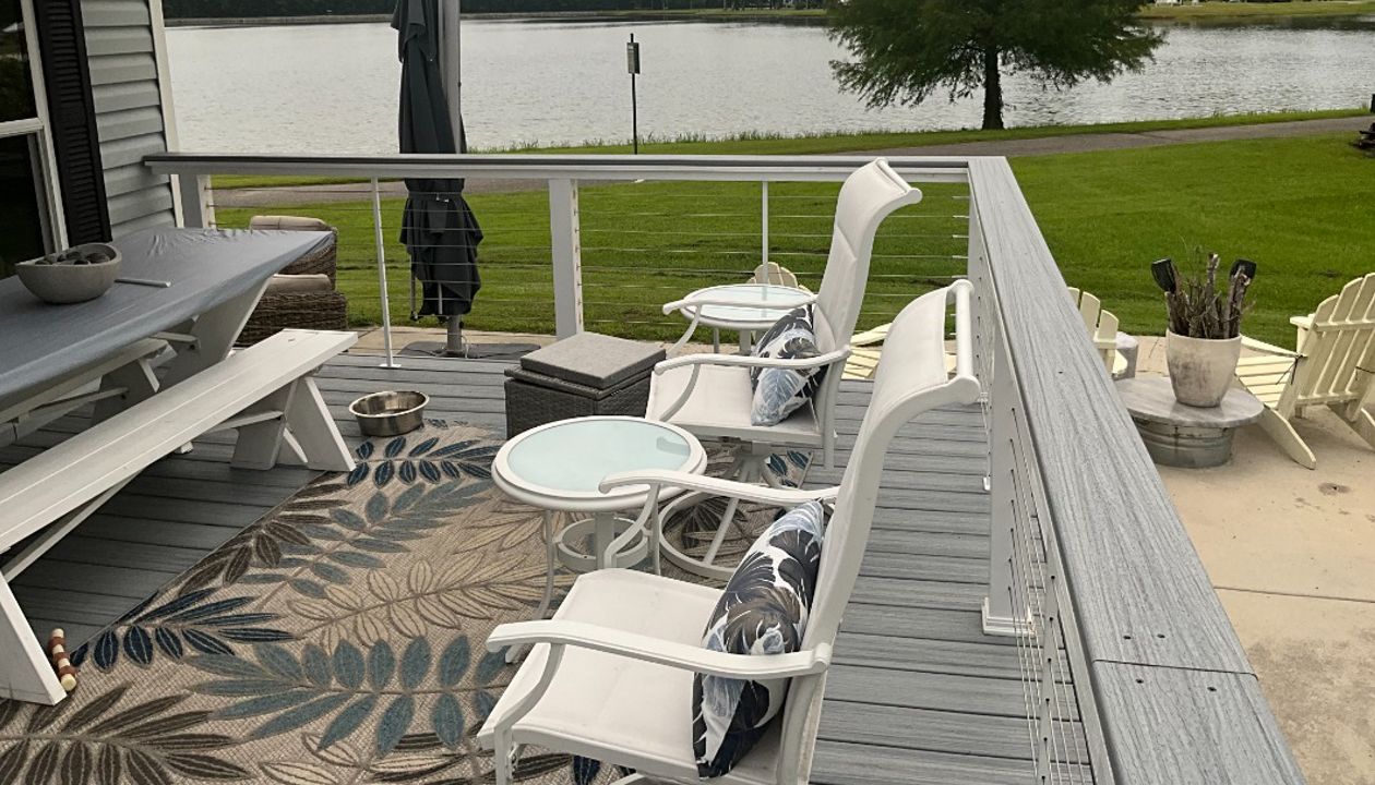 New Trex Foggy Wharf deck with cables