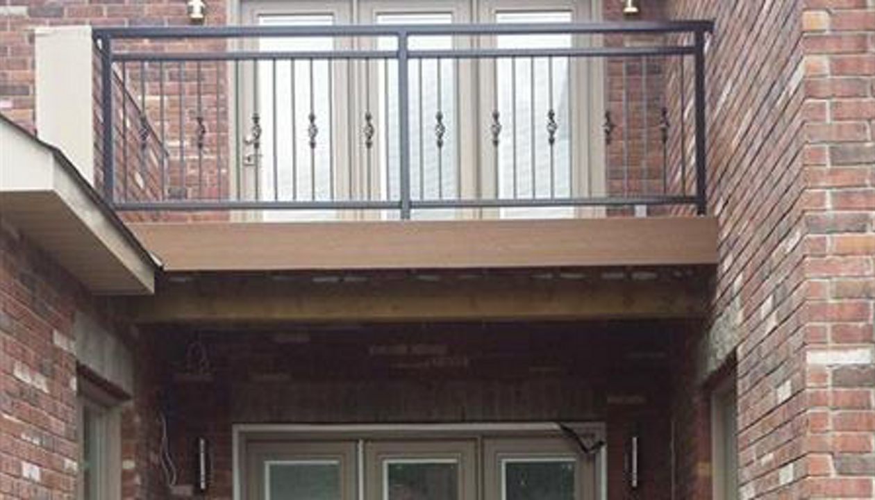 Double Decker Deck. The upper level has rain escape for the home owners to be protected on the lower level. We like to use 1 or 2 board borders to accent the deck. Colours are Beach Dune as main board, boarder Vintage Lanter. A fun projecft.