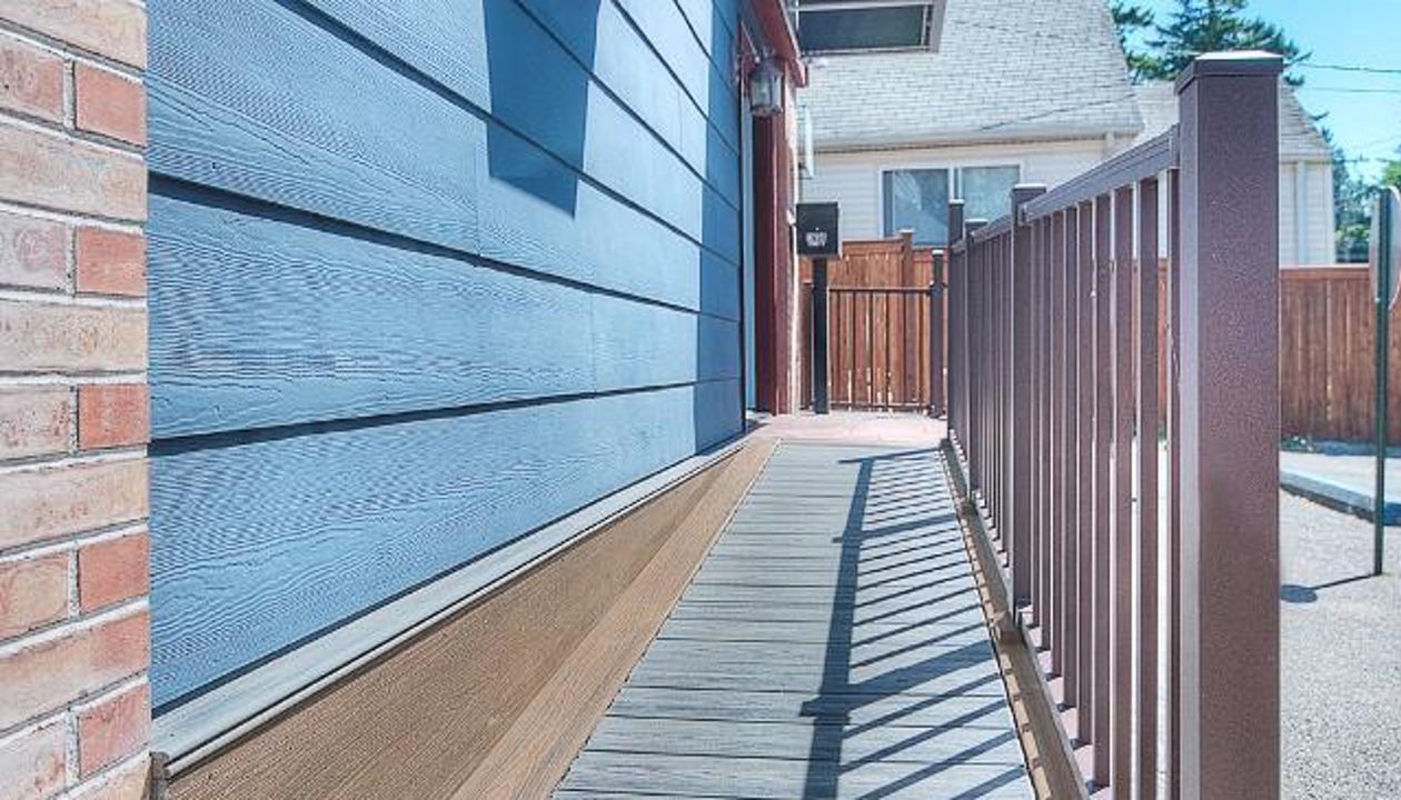 Trex deck outside Irons Brothers office, Shoreline, WA