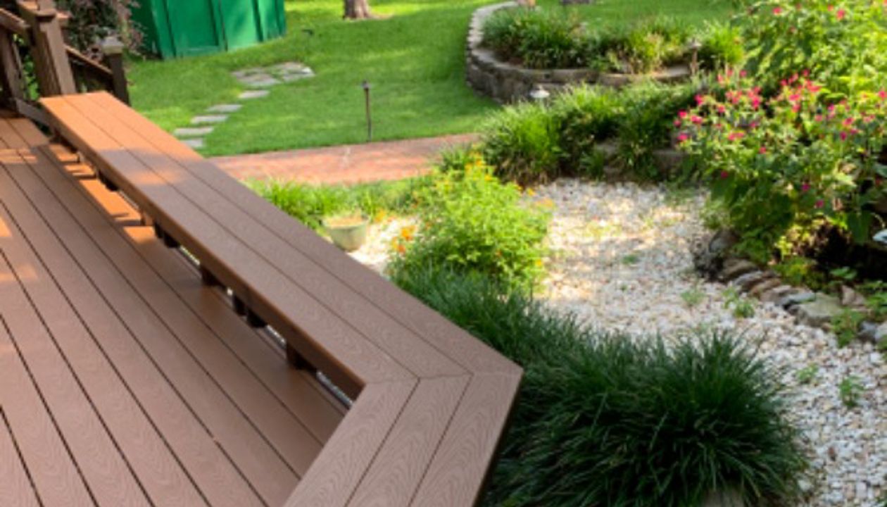 Trex Select Saddle Deck