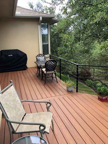 Trex Transcend Tiki Torch deck, Austin, Texas